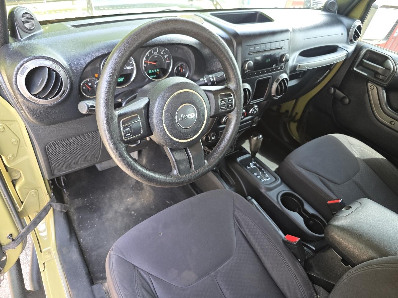 Jeep Wrangler Unlimited Sport 4WD 2013