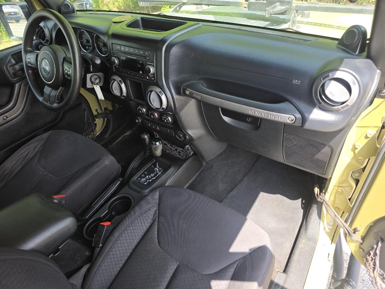 Jeep Wrangler Unlimited Sport 4WD 2013