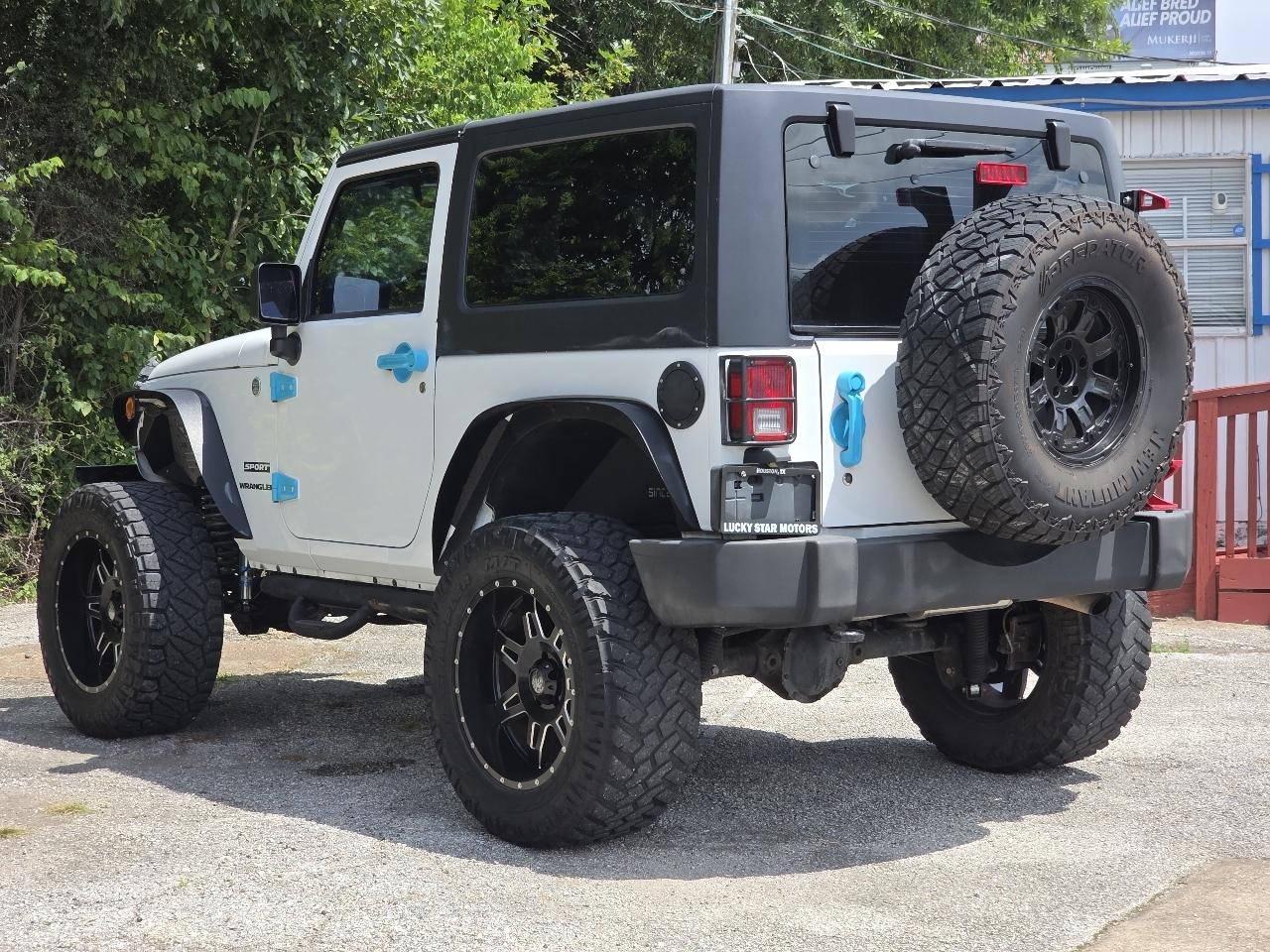 Jeep Wrangler Sport 4WD 2011