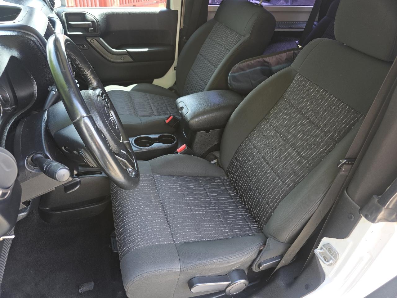 Jeep Wrangler Sport 4WD 2011