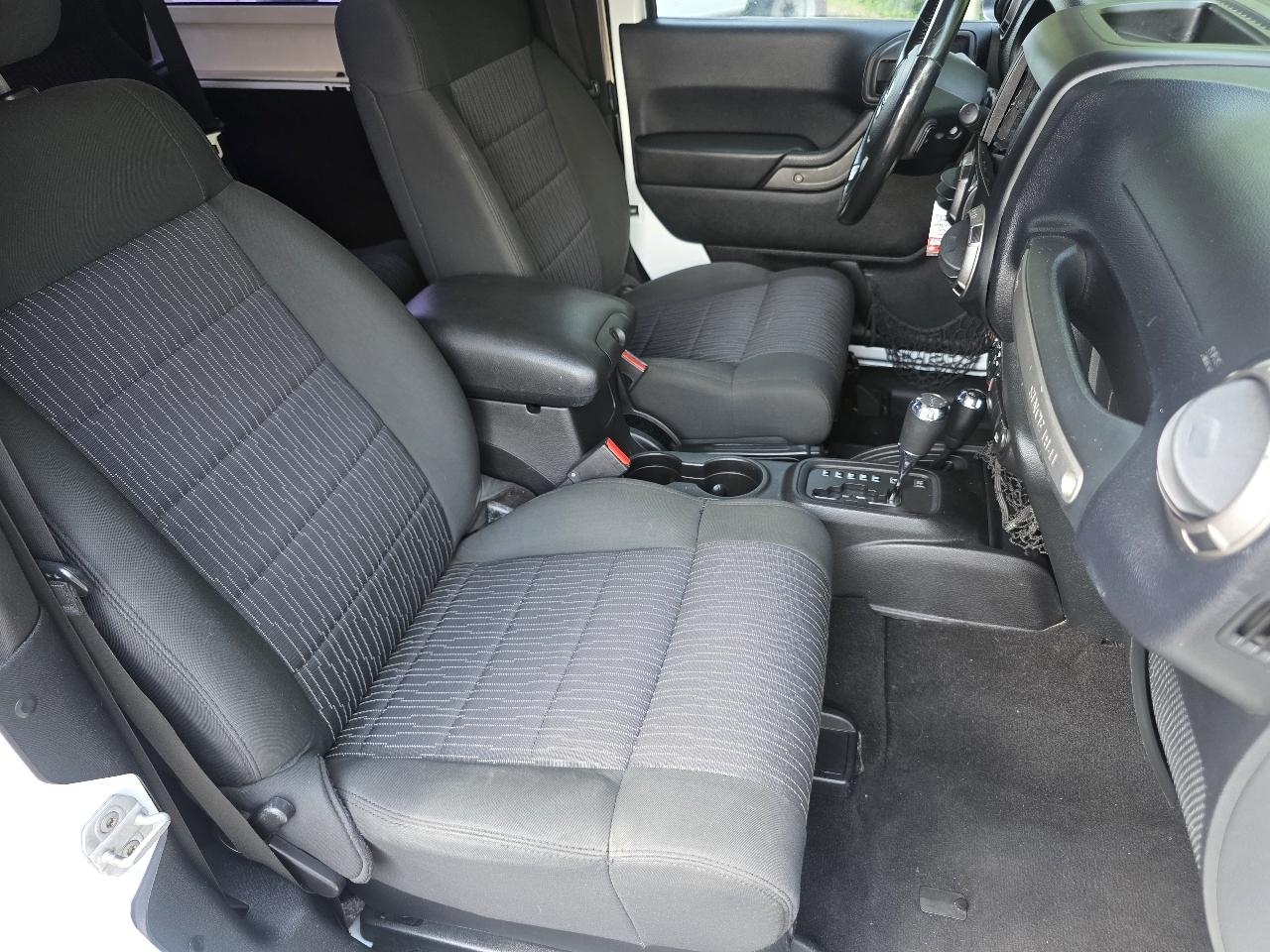 Jeep Wrangler Sport 4WD 2011