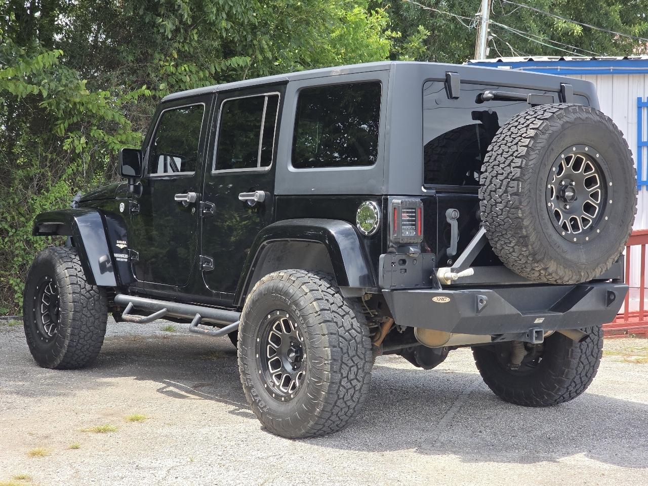 Jeep Wrangler Unlimited Sahara 4WD 2013