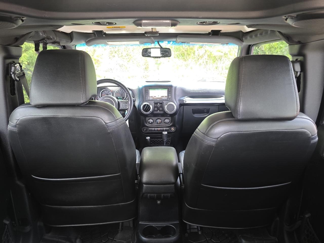 Jeep Wrangler Unlimited Sahara 4WD 2013