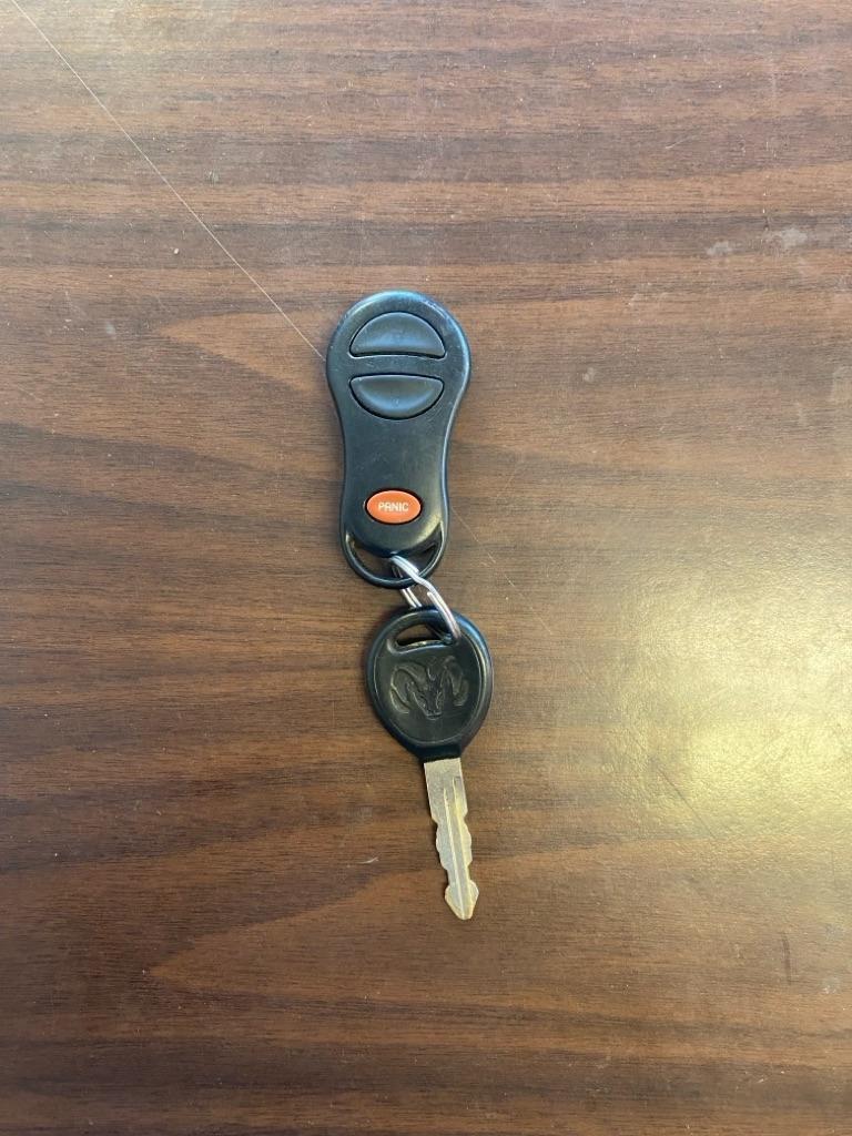 Dodge Ram 1500 ST Quad Cab 4WD 2004