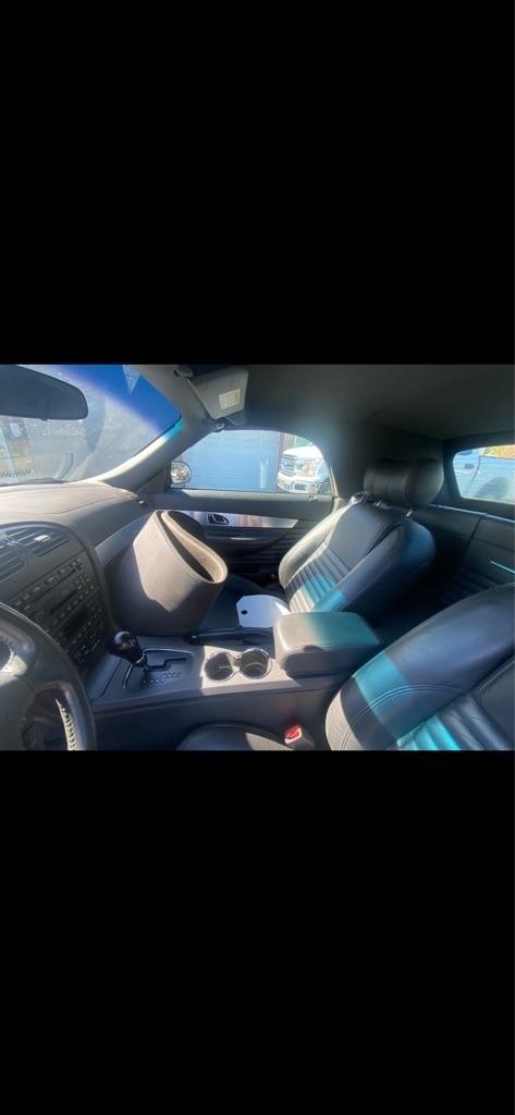 Ford Thunderbird Deluxe 2002