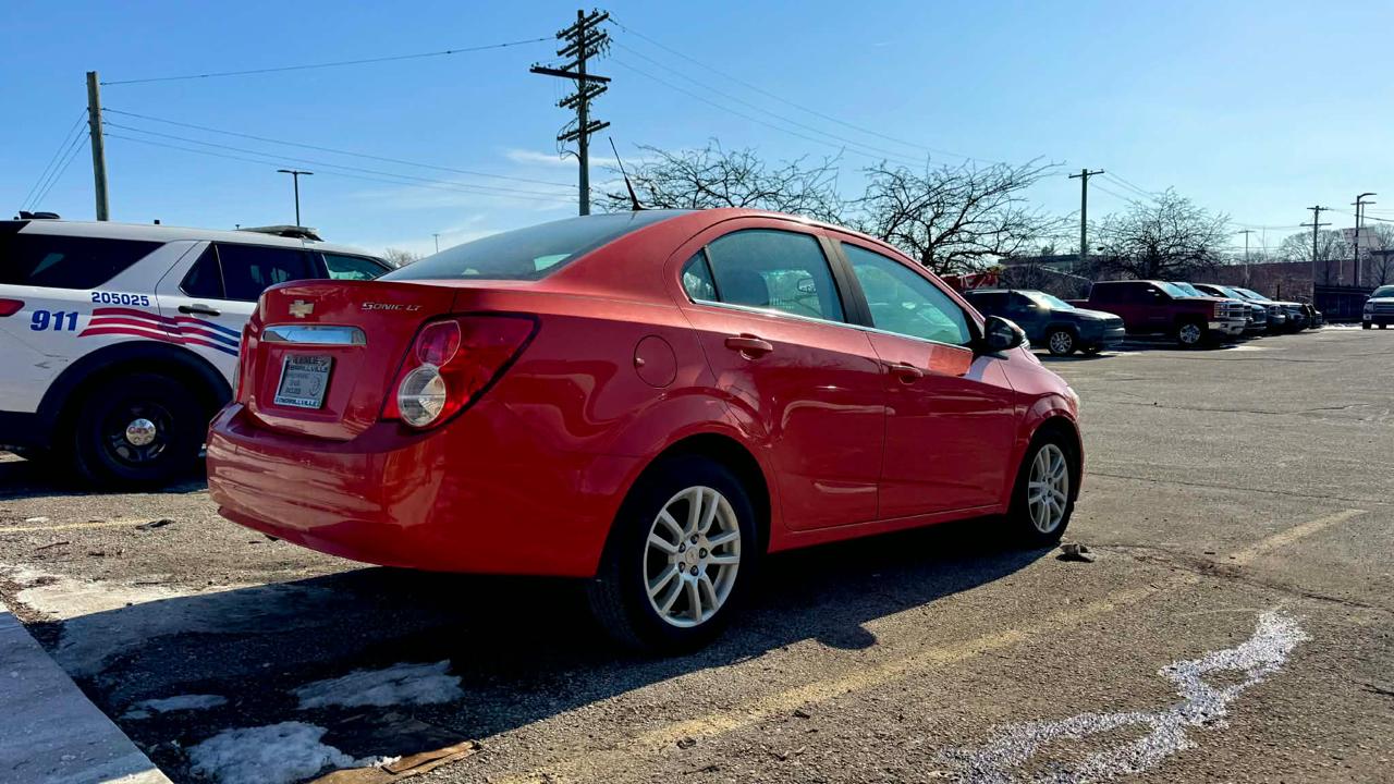 Chevrolet Sonic 2LT Sedan 2012