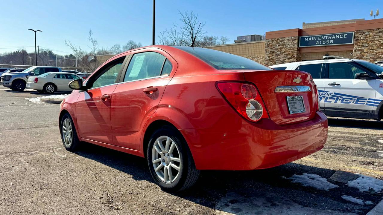 Chevrolet Sonic 2LT Sedan 2012