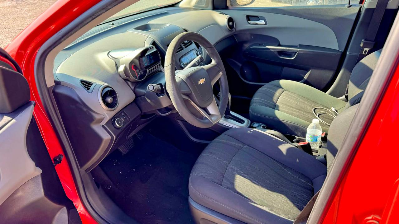 Chevrolet Sonic 2LT Sedan 2012