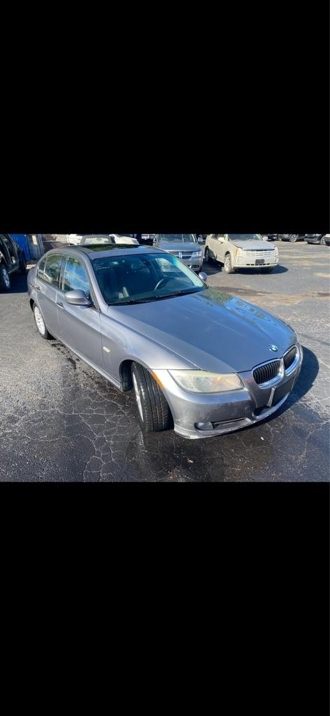 BMW 3-Series 323i 2009