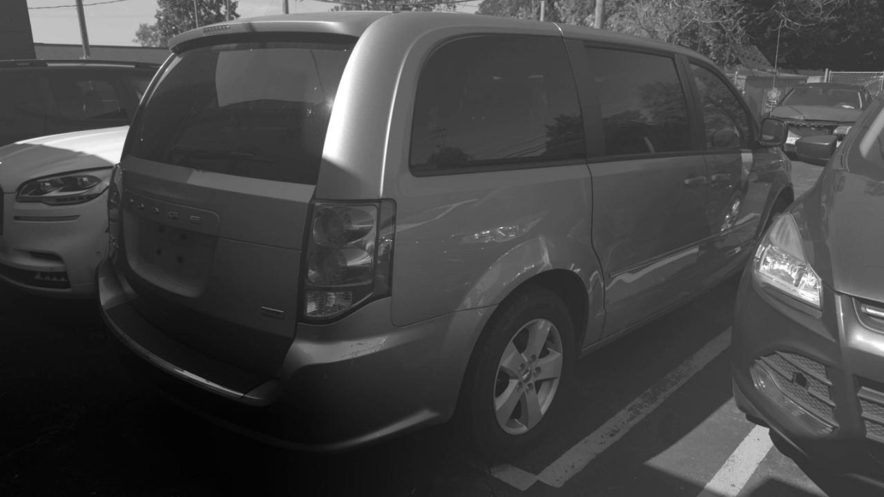 Dodge Grand Caravan SE 2015