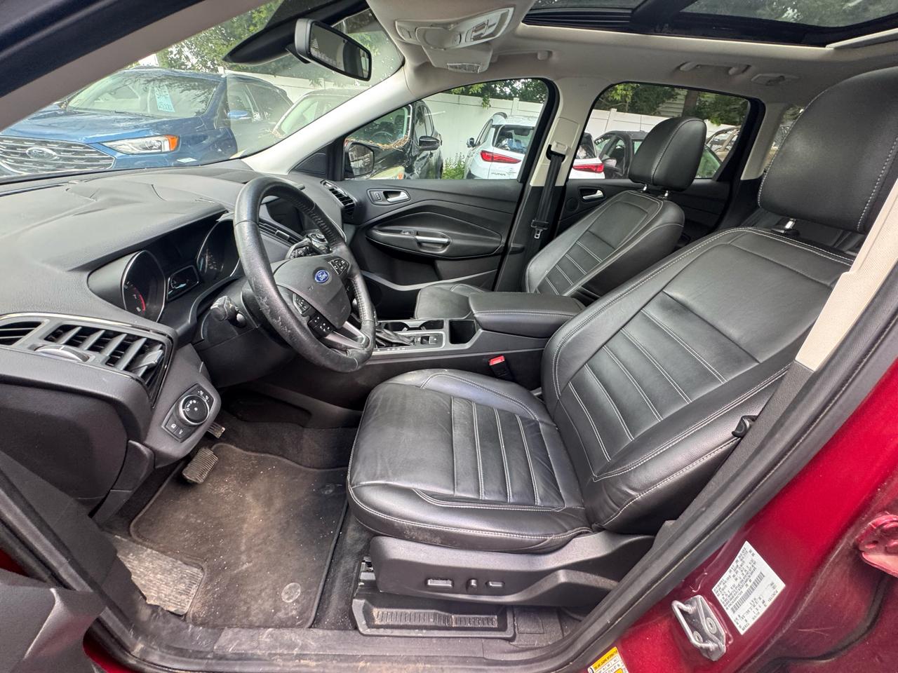 Ford Escape  2017