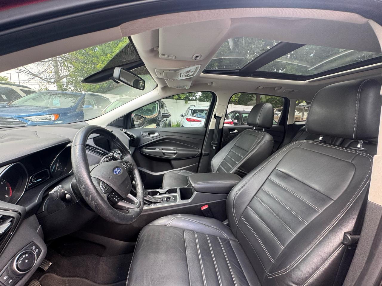 Ford Escape  2017