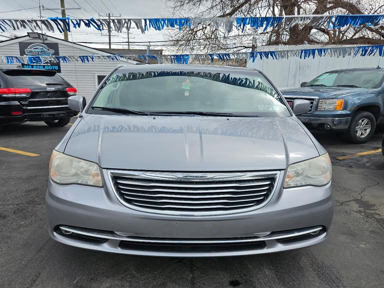 2013 Chrysler Town & Country Touring