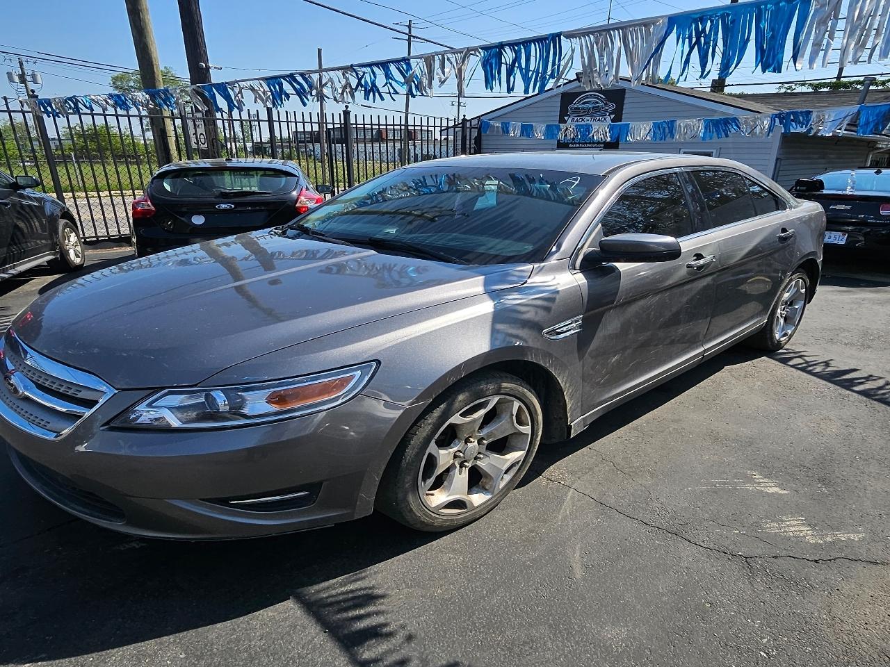 2012 Ford Taurus SEL FWD's photo