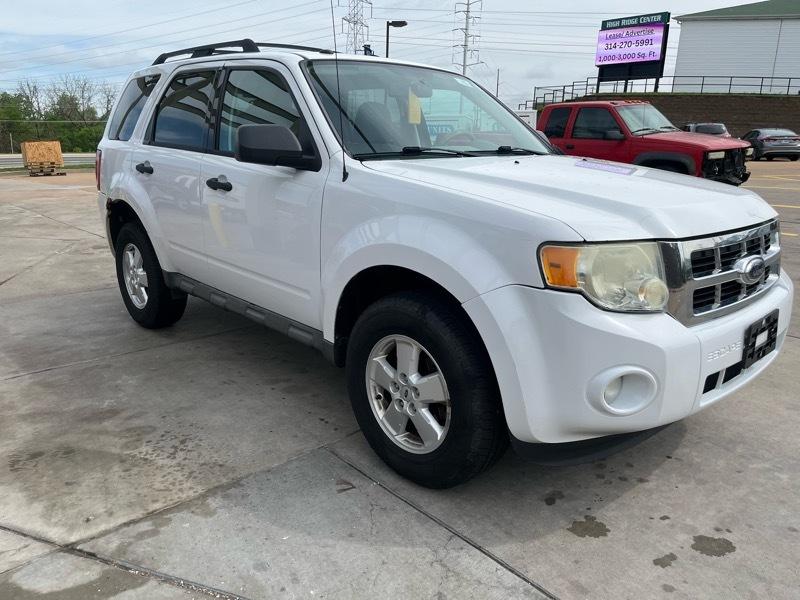 Ford Escape XLT FWD I4 2009