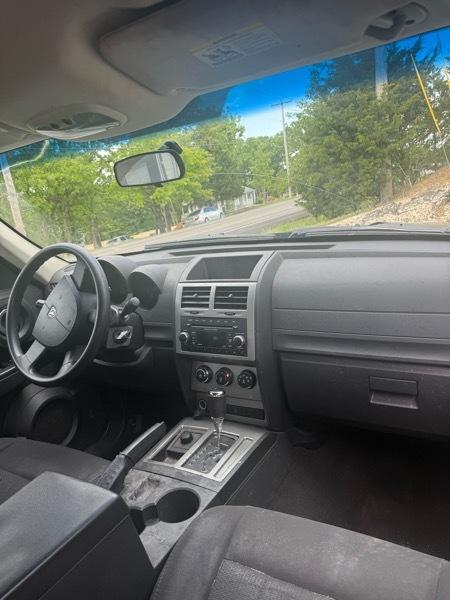 Dodge Nitro  2011
