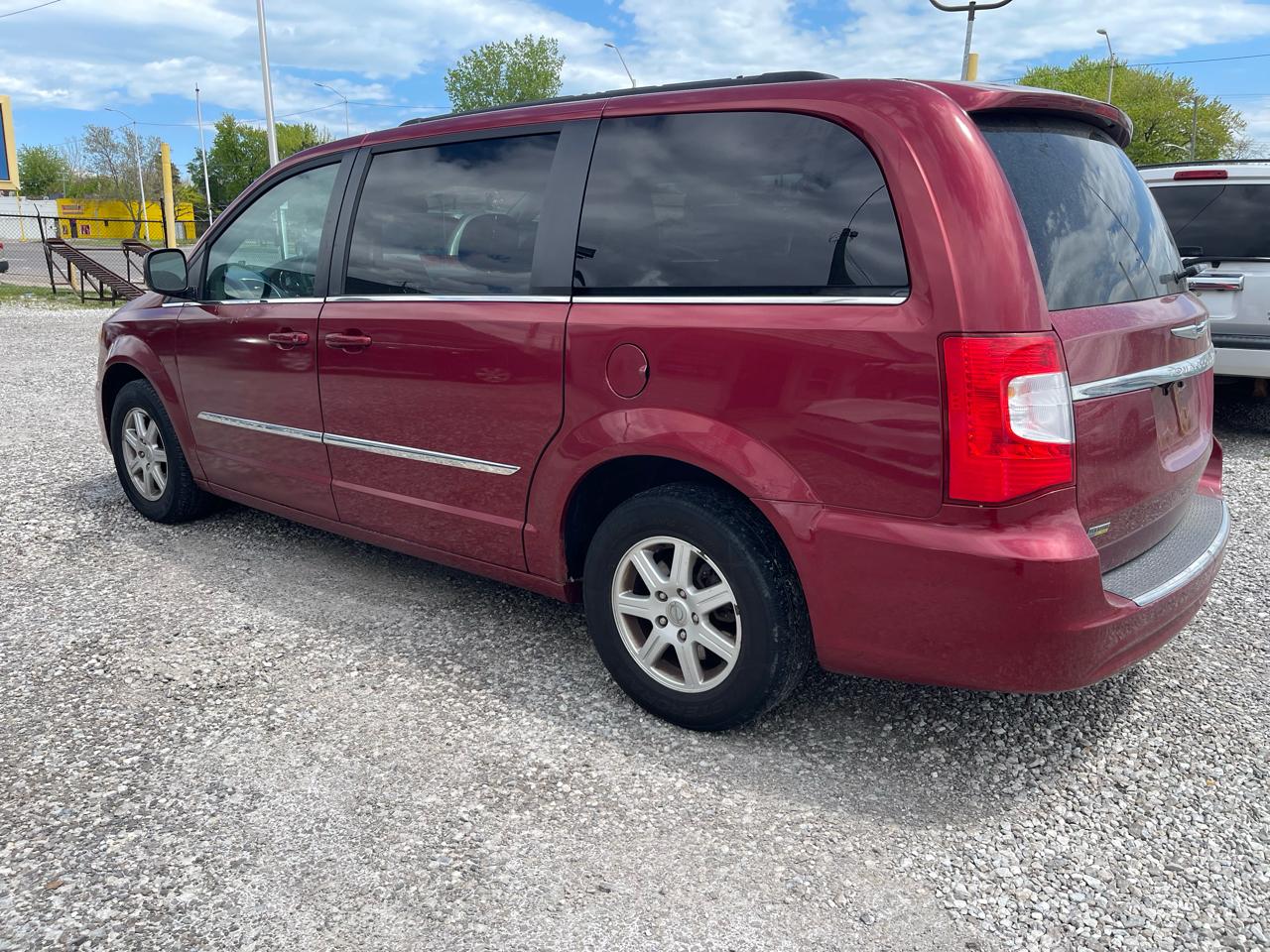 Chrysler Town & Country Touring 2012
