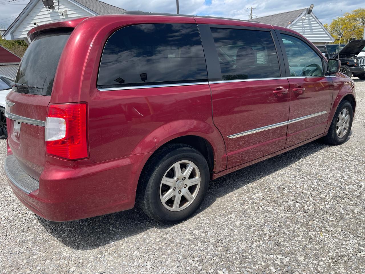 Chrysler Town & Country Touring 2012