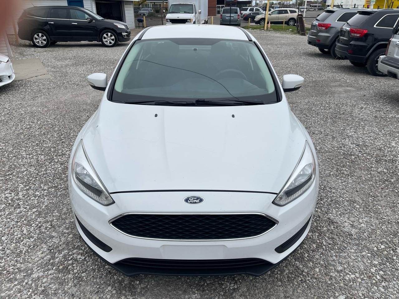 Ford Focus SE Sedan 2016