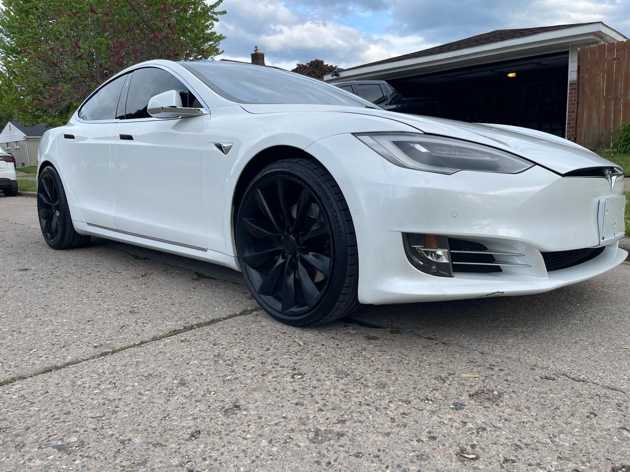 Tesla Model S 90D 2017