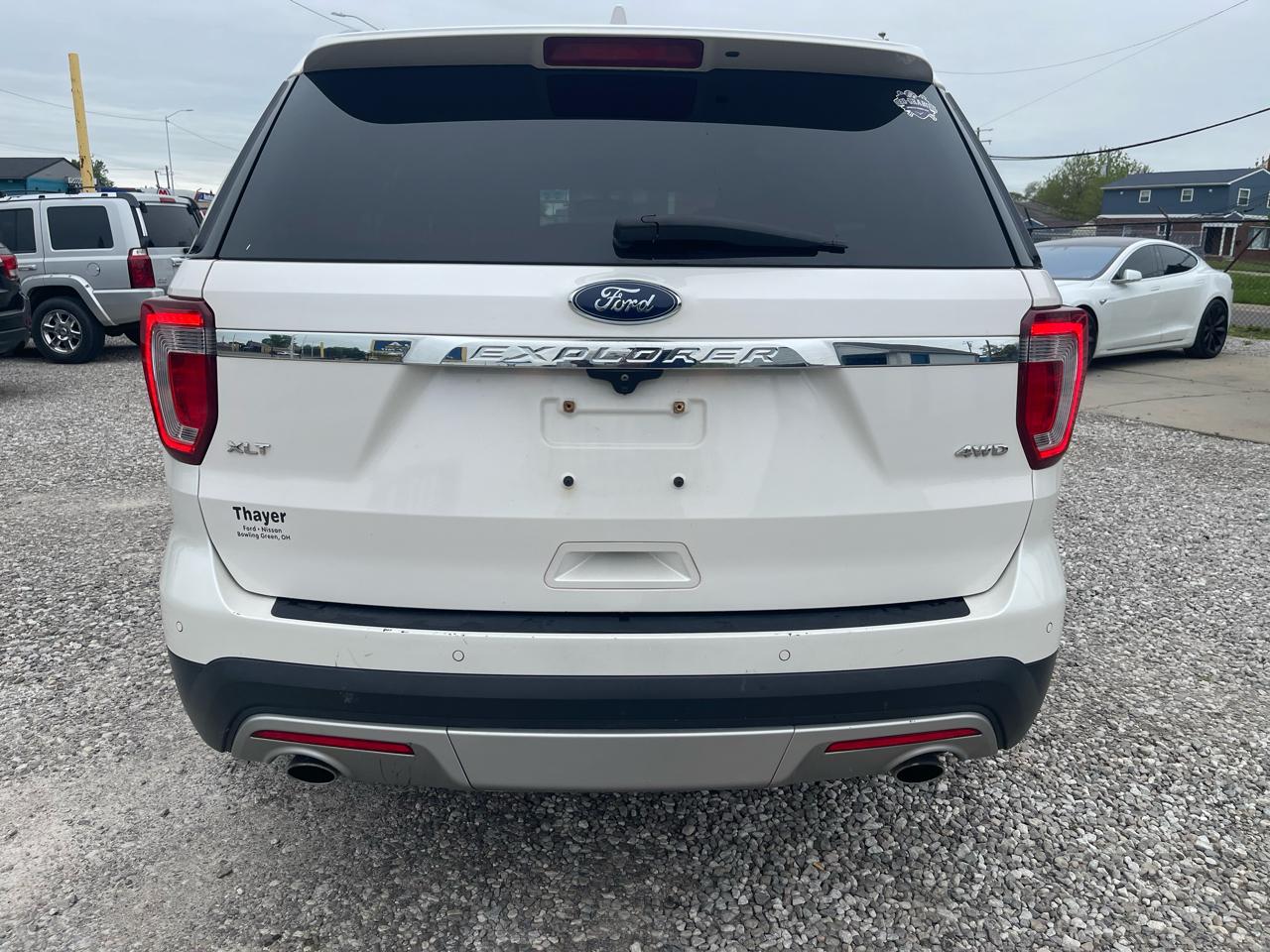 Ford Explorer 4dr 114" WB XLT 4WD 2017