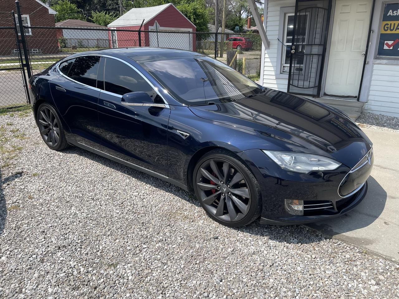 Tesla Model S Performance 2013
