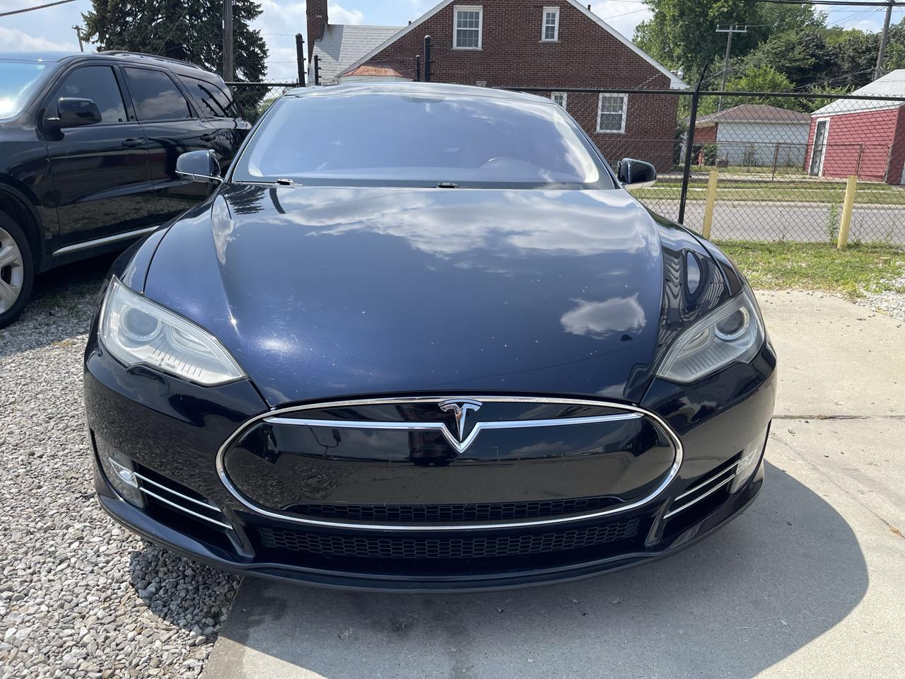 Tesla Model S Performance 2013