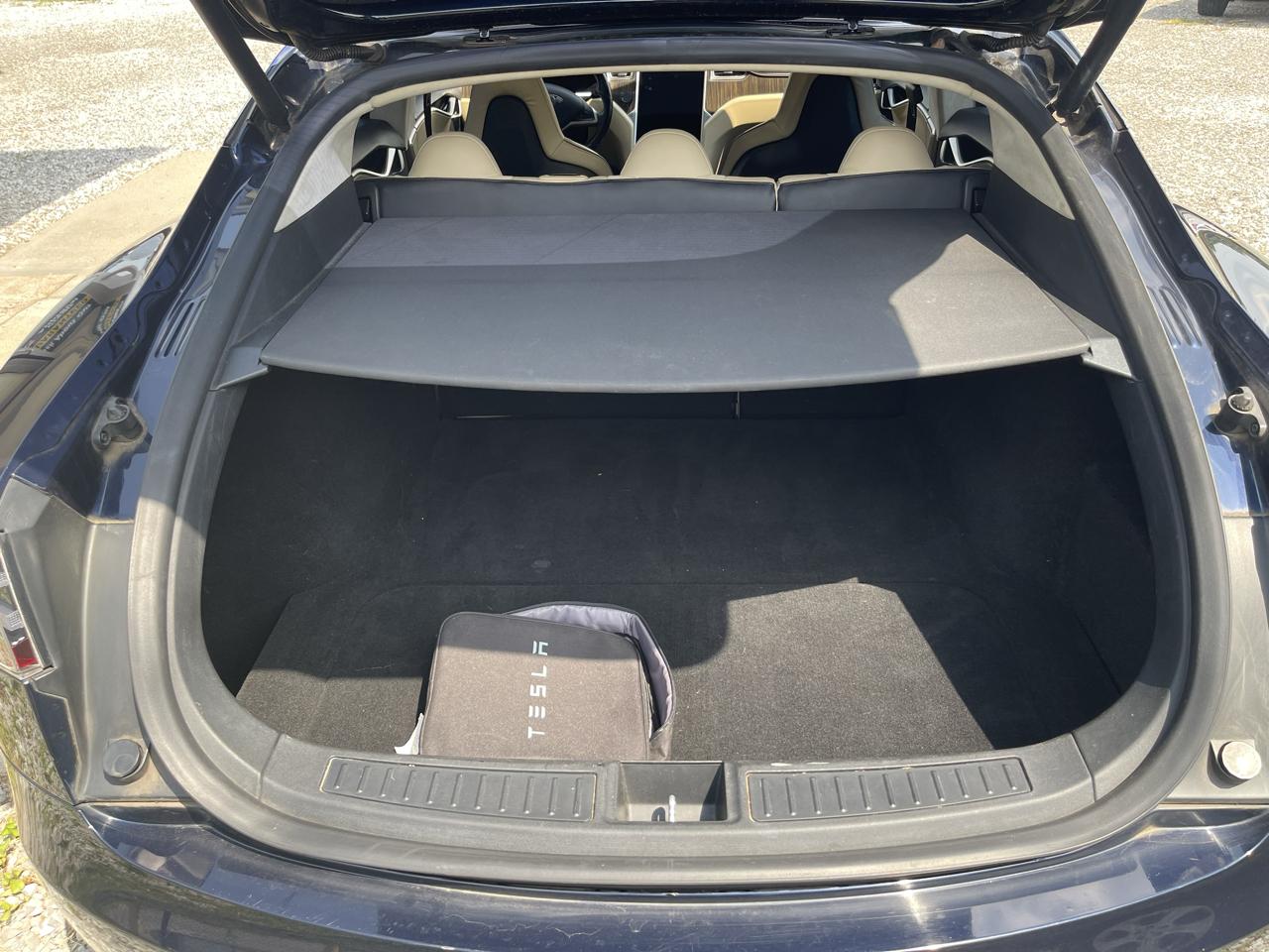 Tesla Model S Performance 2013
