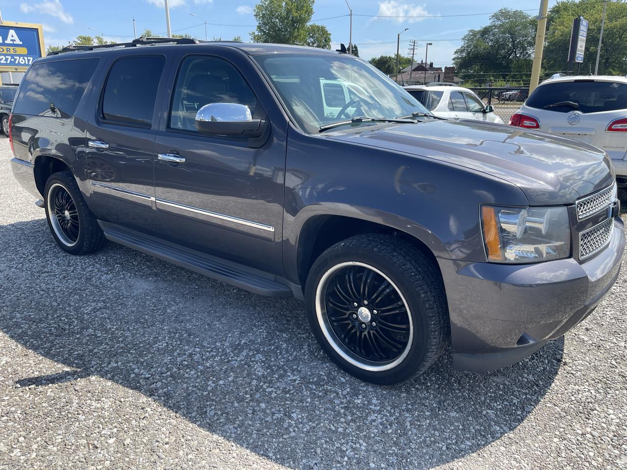 Chevrolet Suburban LTZ 1500 4WD 2011