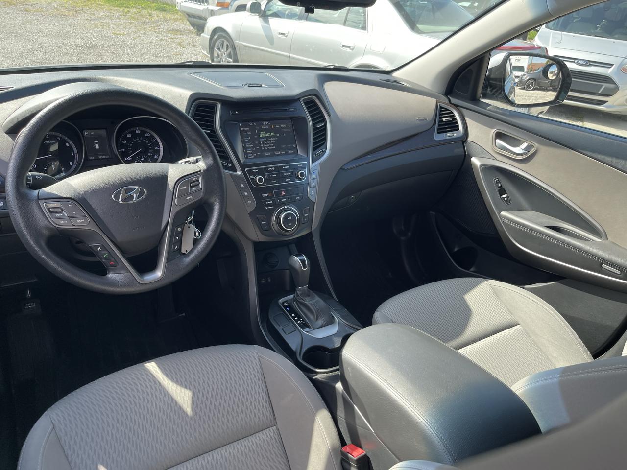 Hyundai Santa Fe SE AWD 2017