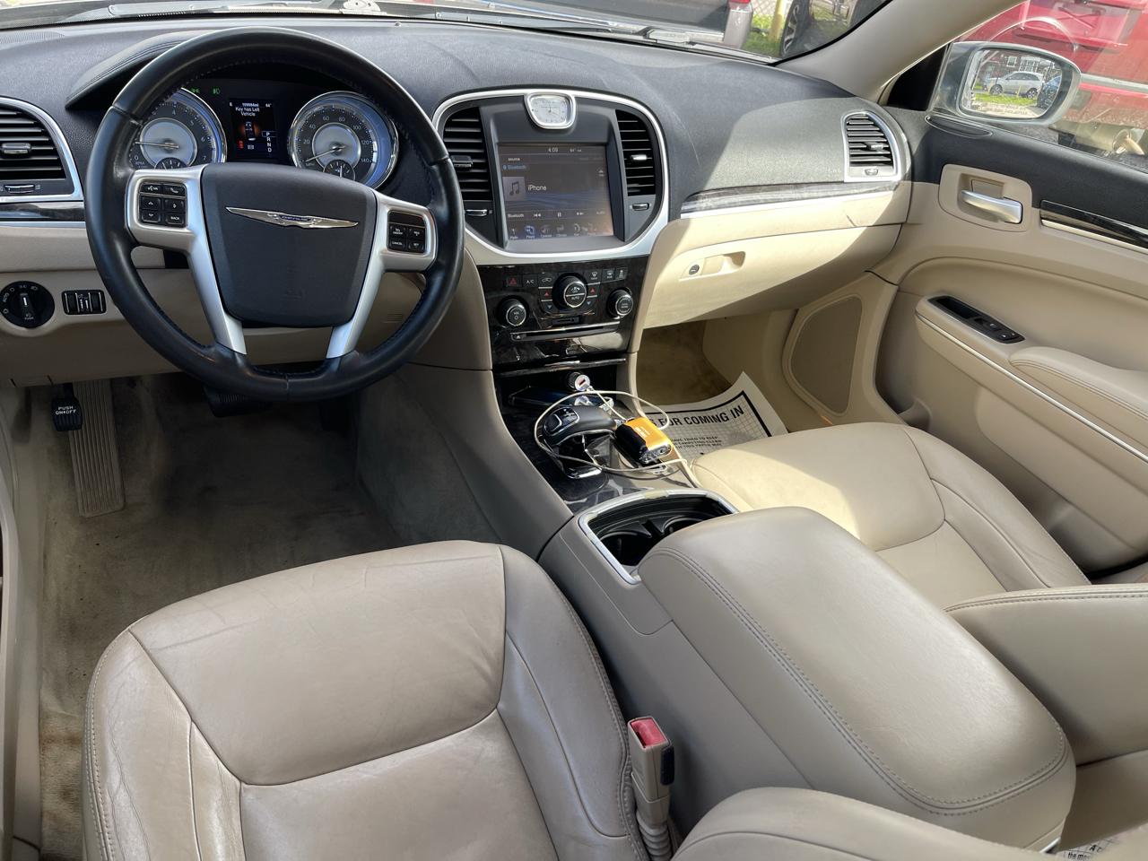 Chrysler 300 AWD 2013