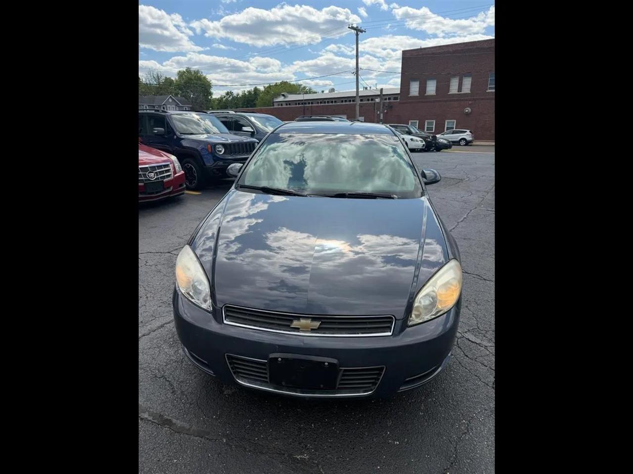 2009 Chevrolet Impala LT's photo