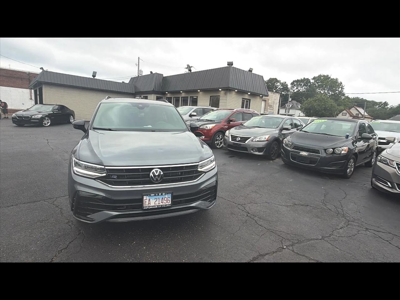 2024 Volkswagen Tiguan SE R-Line Black
