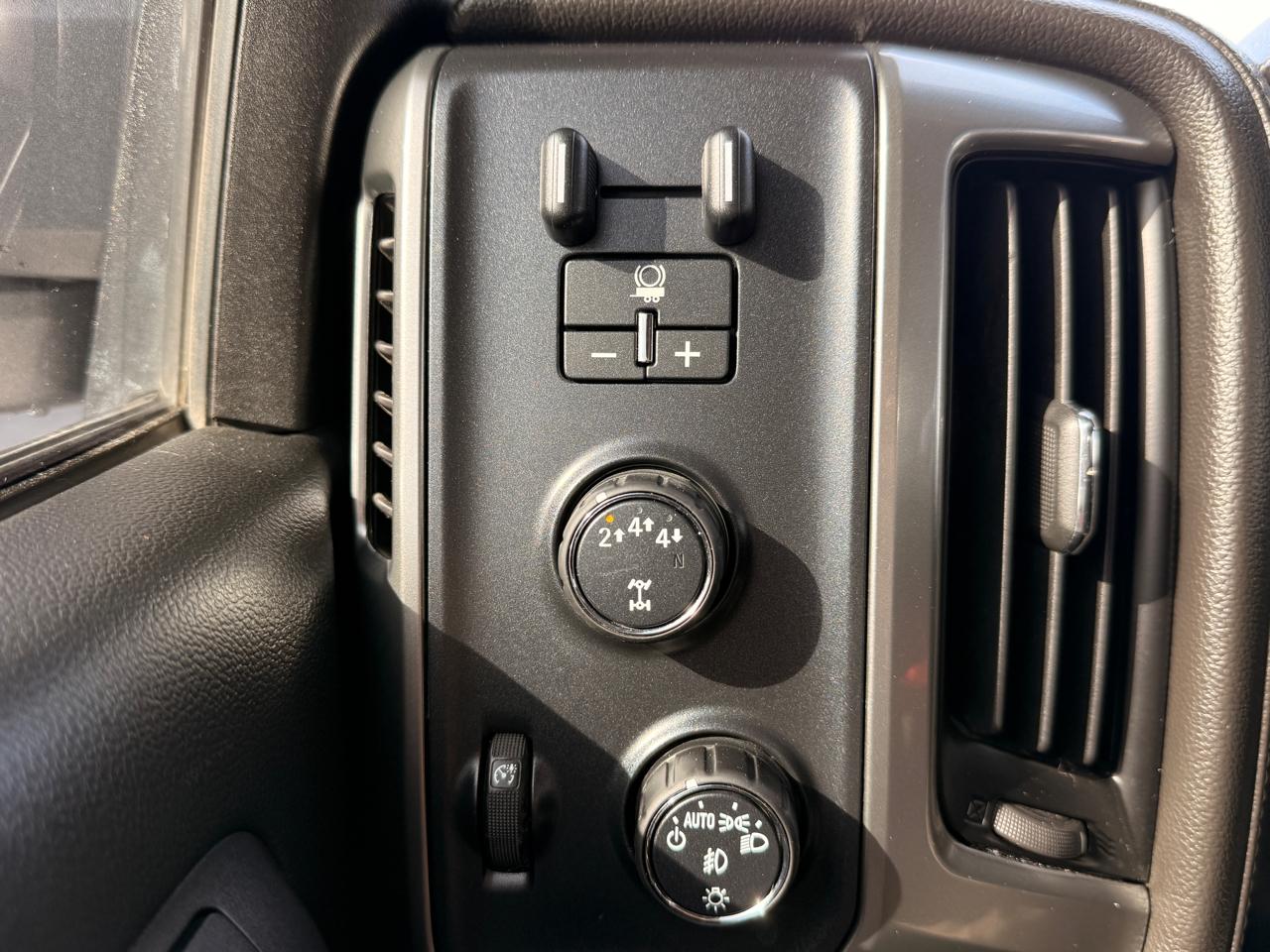 Chevrolet Silverado 3500HD 4WD Crew Cab 154" LTZ 2018