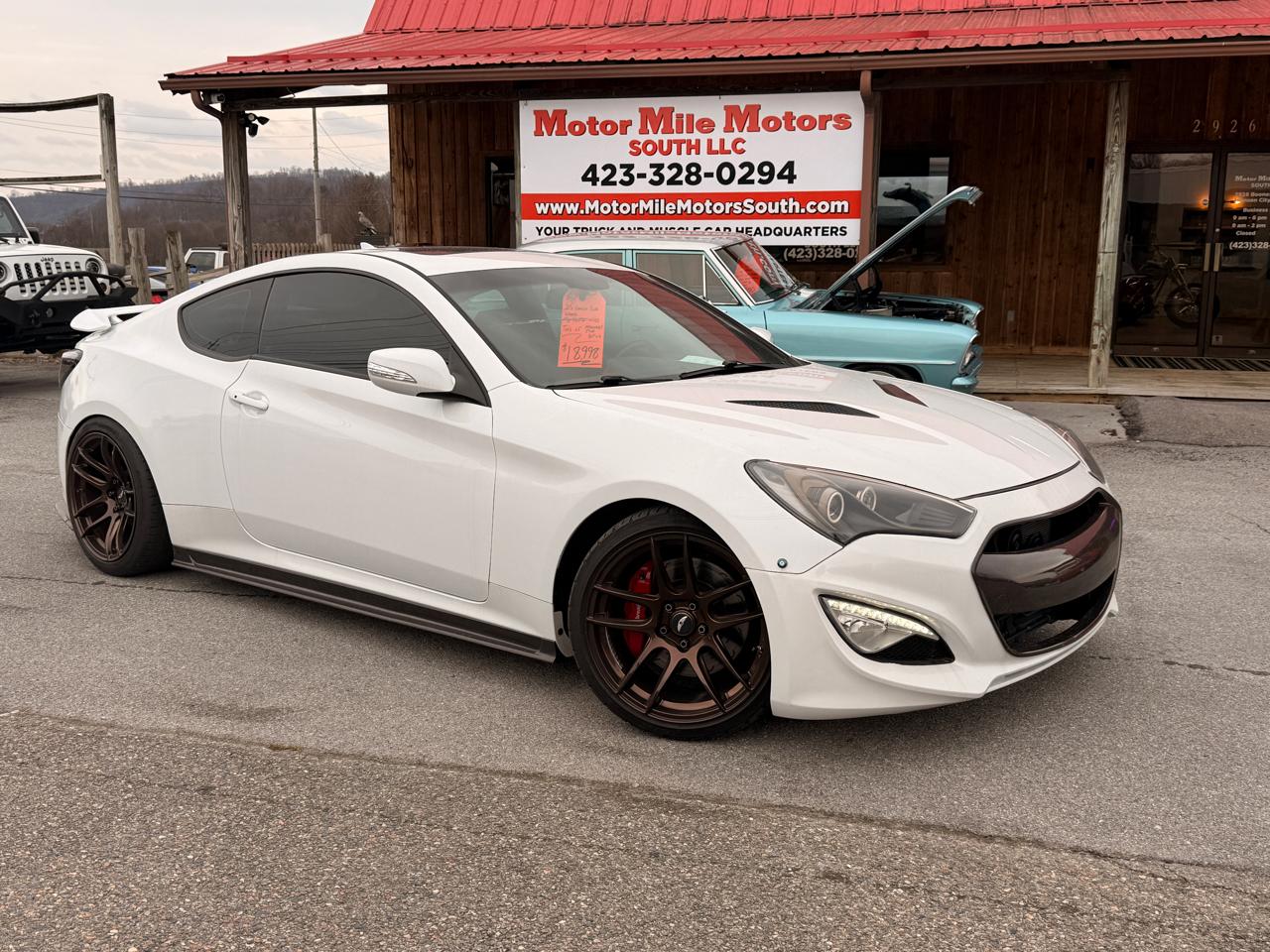 2016 Hyundai Genesis Coupe 2dr 3.8L Auto Ultimate w/Black Seats