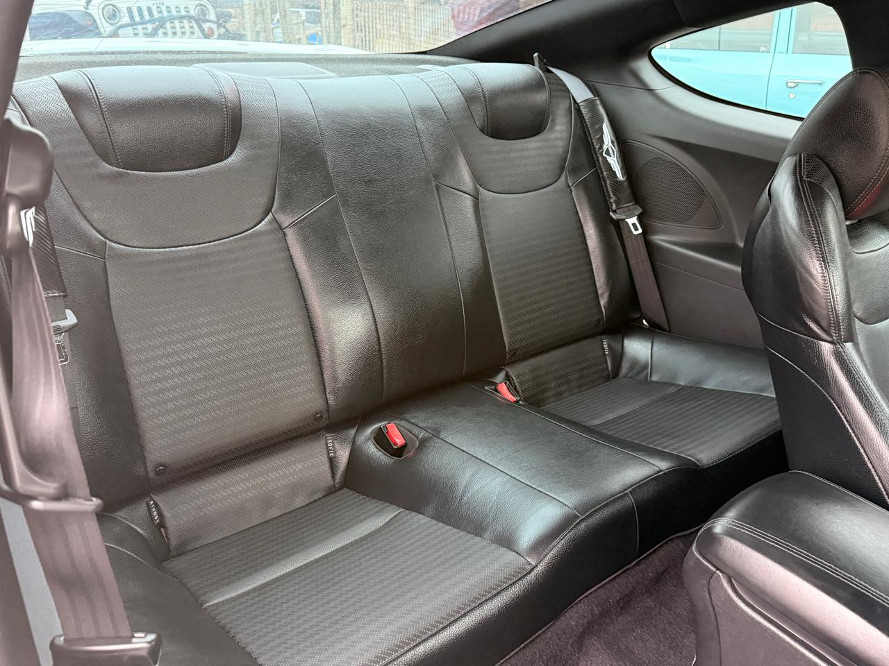 Hyundai Genesis Coupe 2dr 3.8L Auto Ultimate w/Black Seats 2016