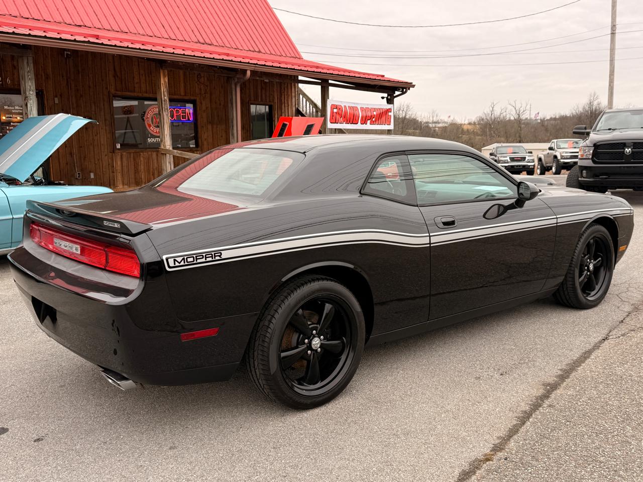 Dodge Challenger 2dr Cpe R/T 2010