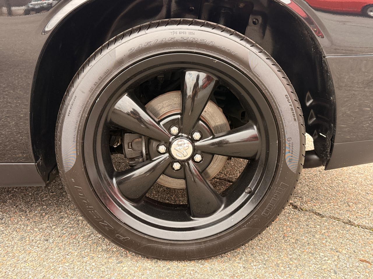 Dodge Challenger 2dr Cpe R/T 2010