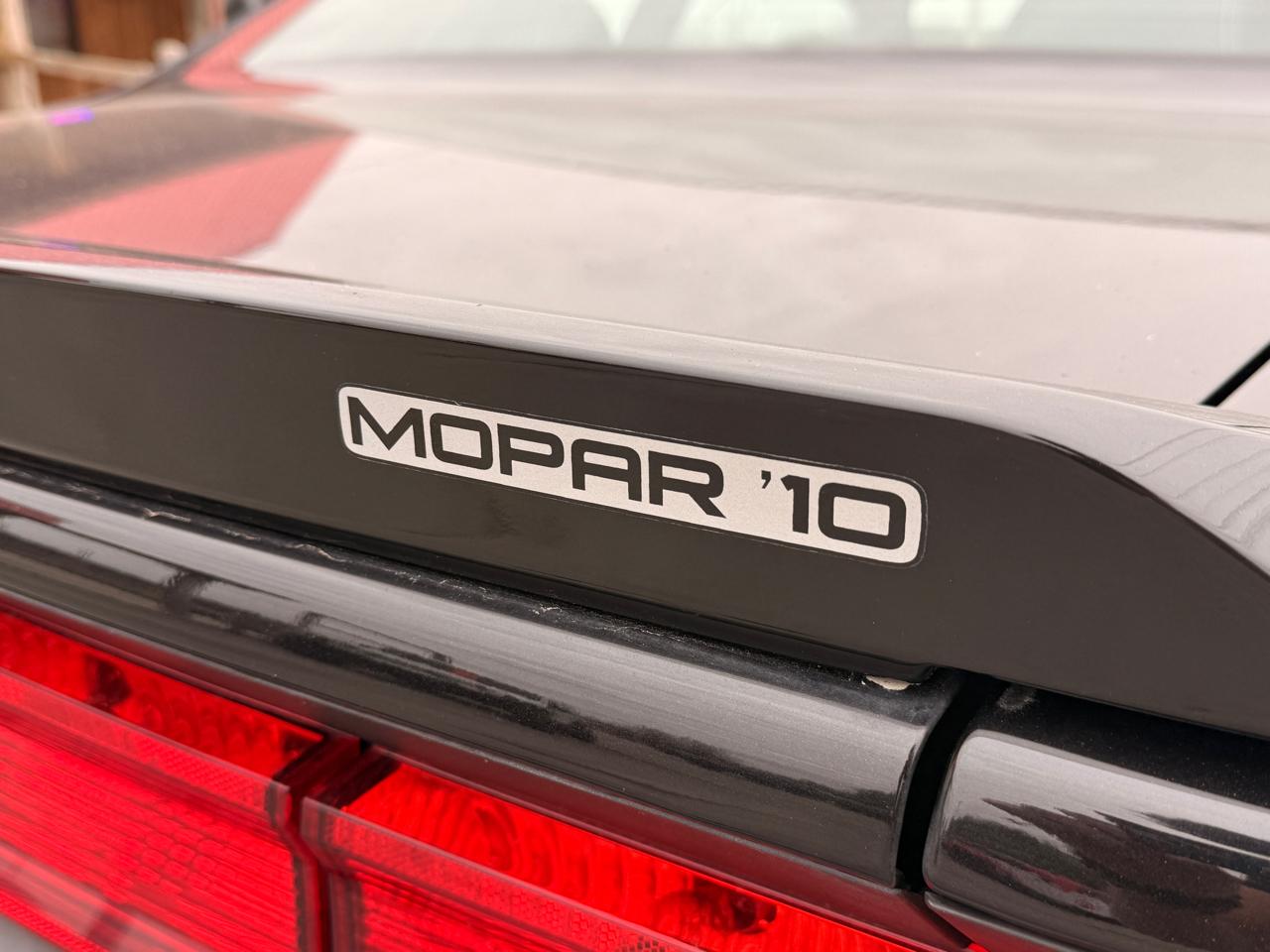 Dodge Challenger 2dr Cpe R/T 2010