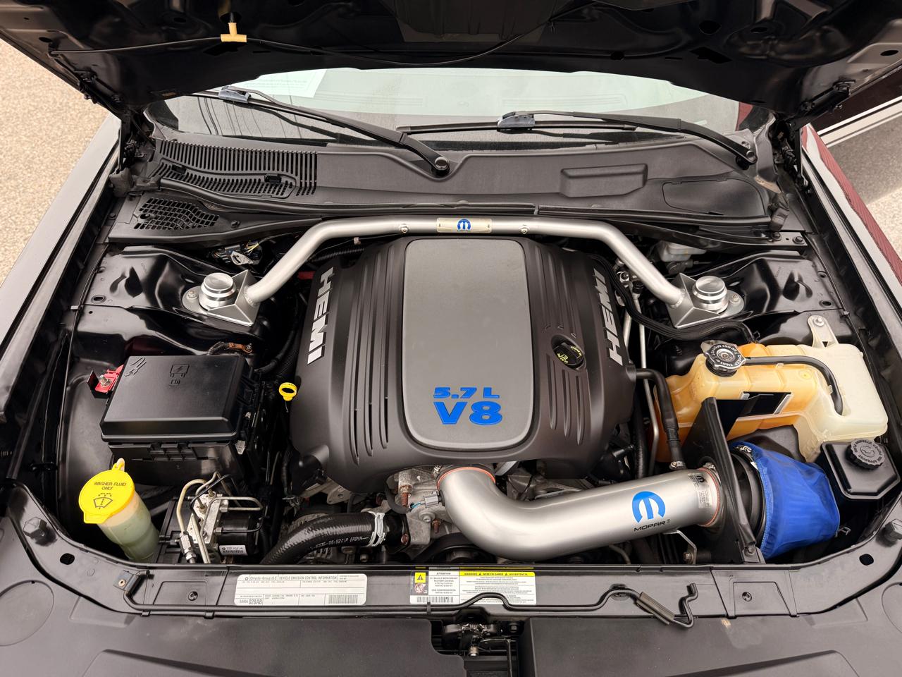 Dodge Challenger 2dr Cpe R/T 2010