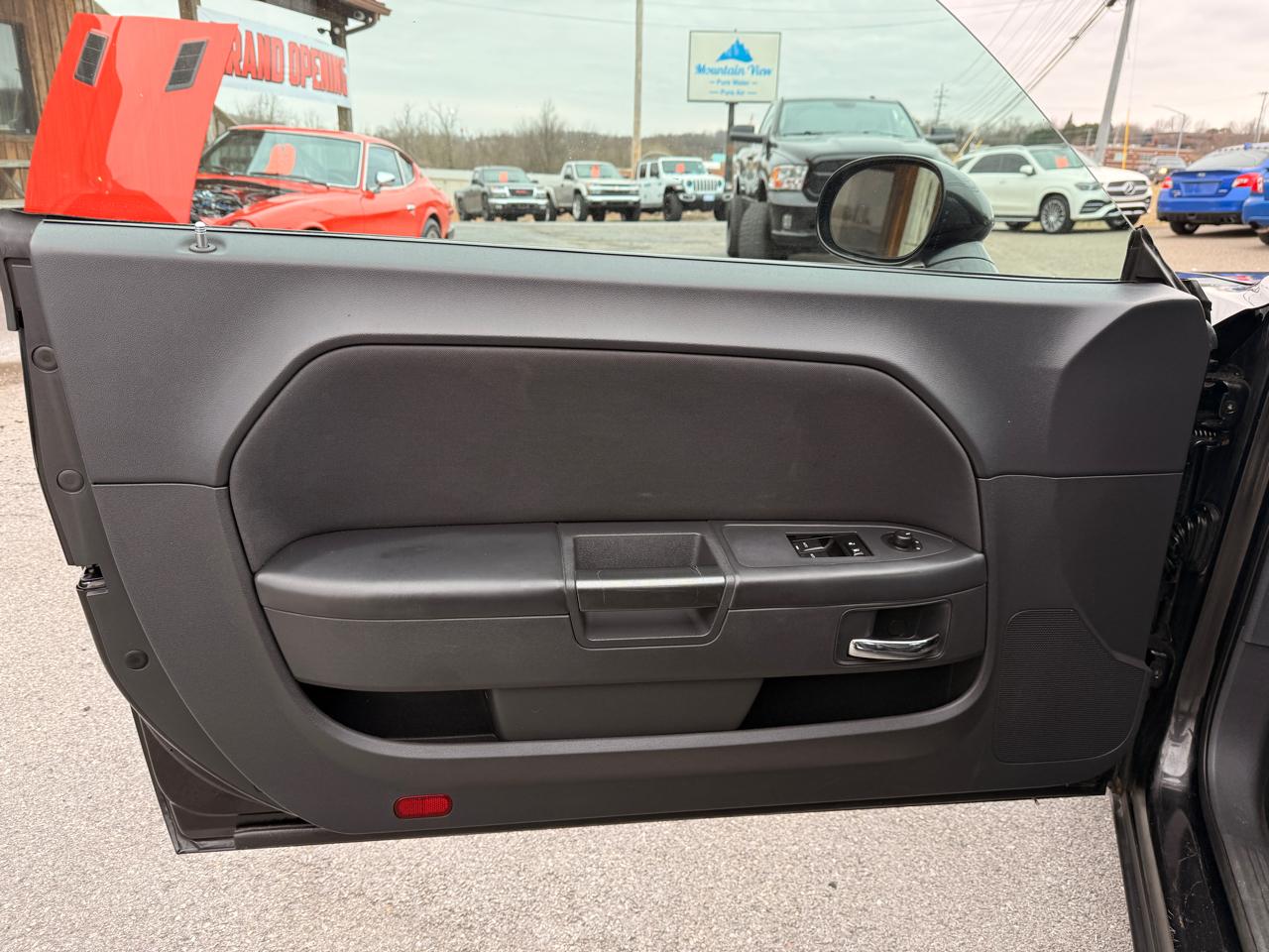 Dodge Challenger 2dr Cpe R/T 2010