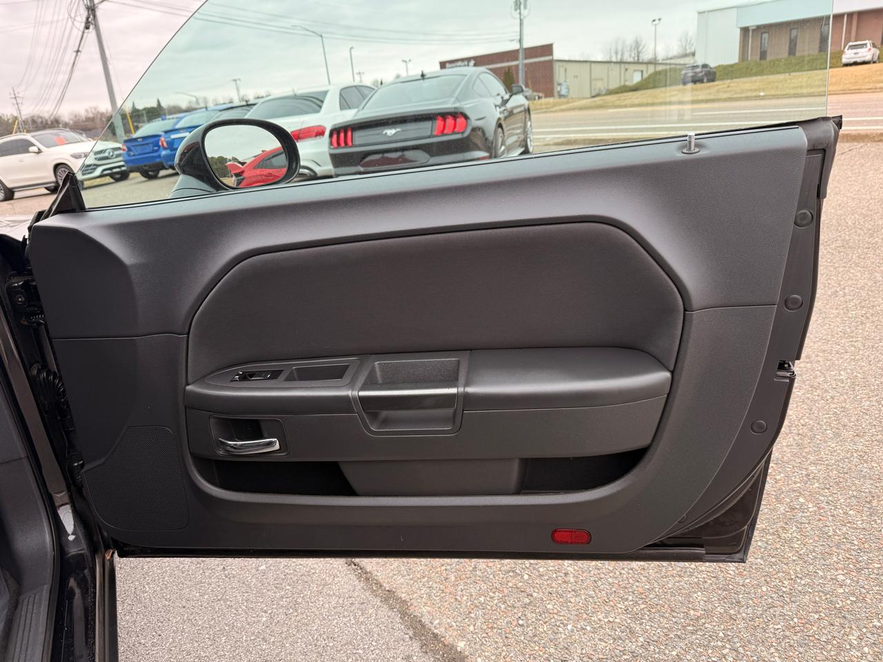 Dodge Challenger 2dr Cpe R/T 2010