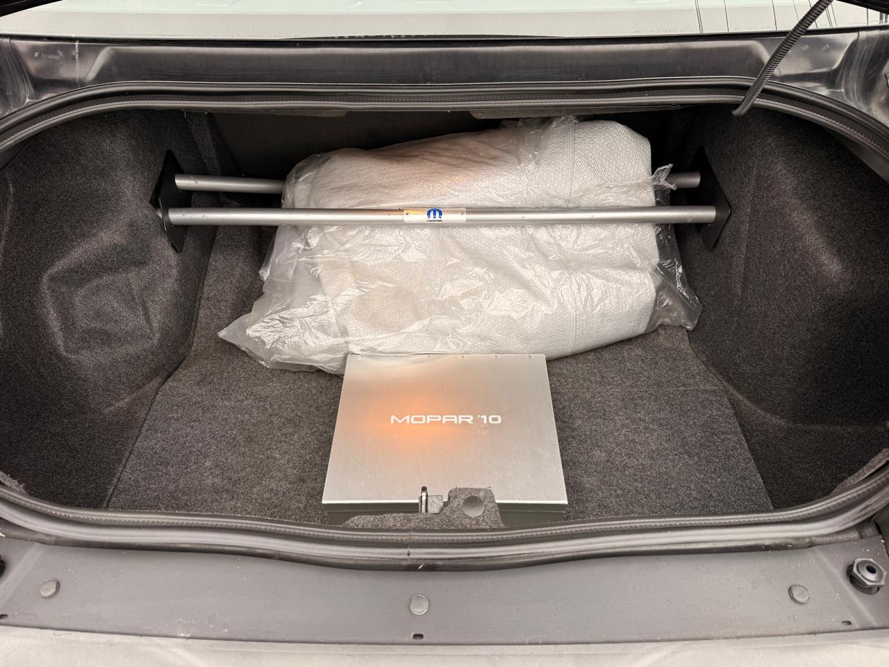 Dodge Challenger 2dr Cpe R/T 2010