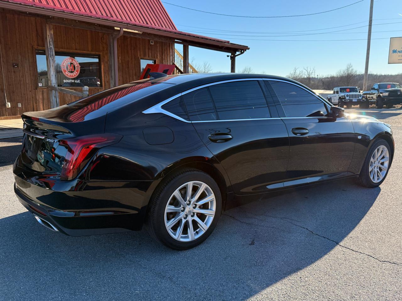 Cadillac CT5 4dr Sdn Luxury 2020
