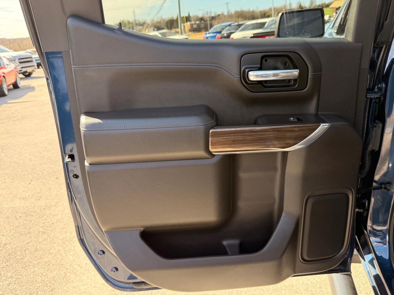 Chevrolet Silverado 1500 4WD Crew Cab 147" LT Trail Boss 2019