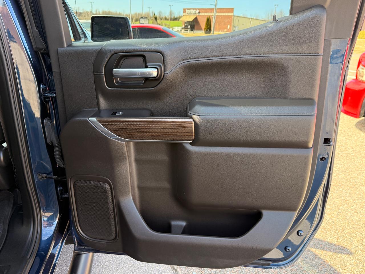 Chevrolet Silverado 1500 4WD Crew Cab 147" LT Trail Boss 2019