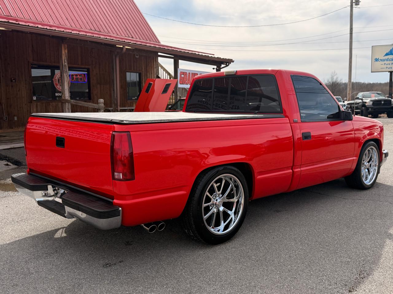 Chevrolet 1/2 Ton Pickups Fleetside 117.5" WB 1988