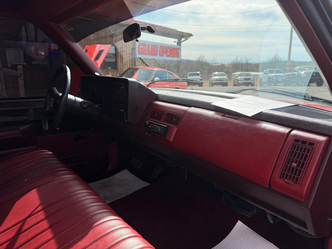 Chevrolet 1/2 Ton Pickups Fleetside 117.5" WB 1988