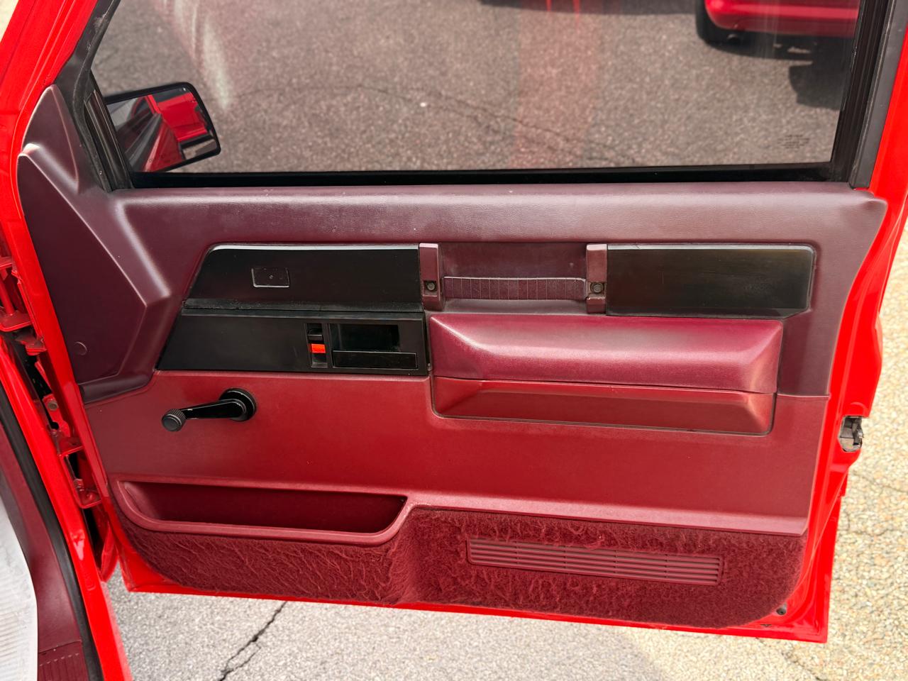 Chevrolet 1/2 Ton Pickups Fleetside 117.5" WB 1988