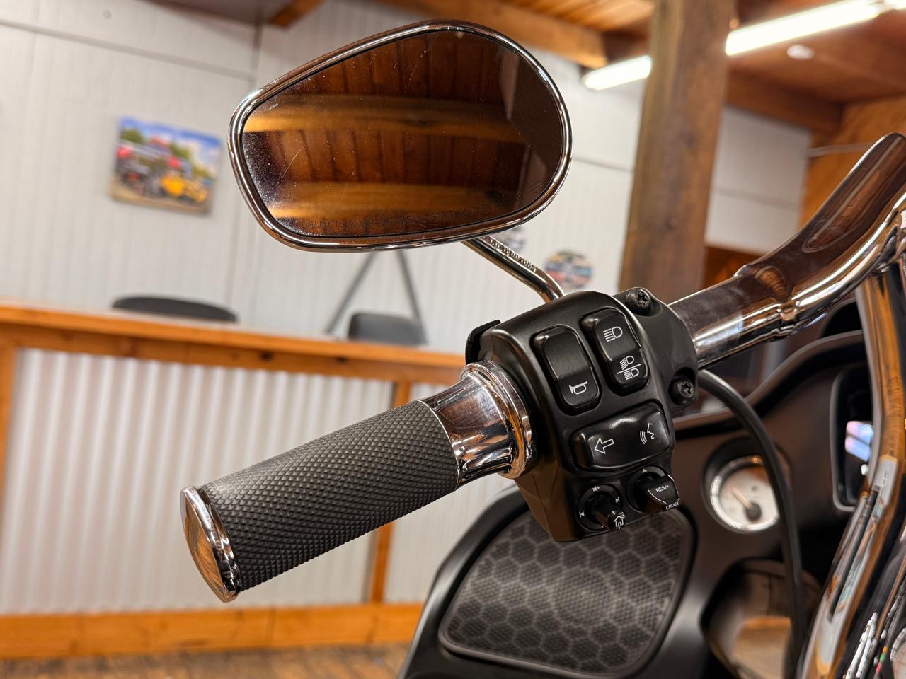 Harley-Davidson Road Glide  2021